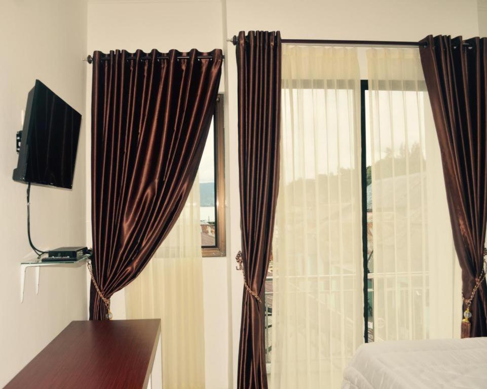 Opriss Hotel Парапат Екстериор снимка